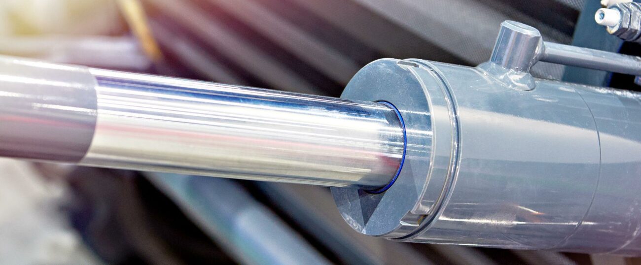 Materiali e Componenti dei Cilindri Idraulici per Stampi a Iniezione Plastica